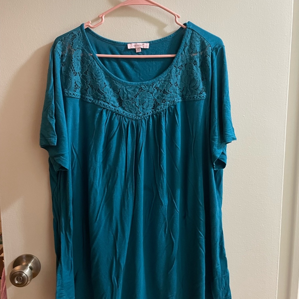 Womens shirt top teal color 4x long and loose fit Ahlaray